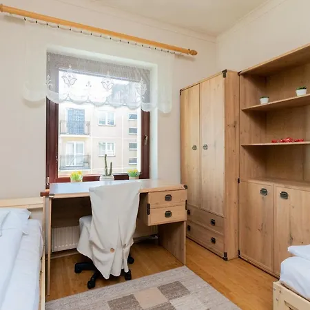 Centrum Wyjatkowy Przy Promenadzie Z Balkonem By Renters Apartman