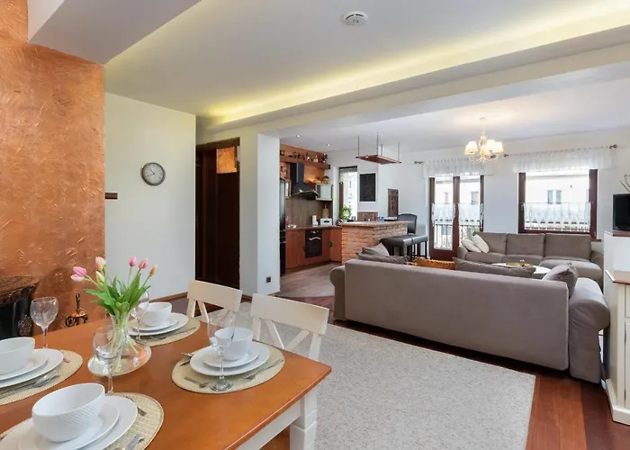 Centrum Wyjatkowy Przy Promenadzie Z Balkonem By Renters Lägenhet