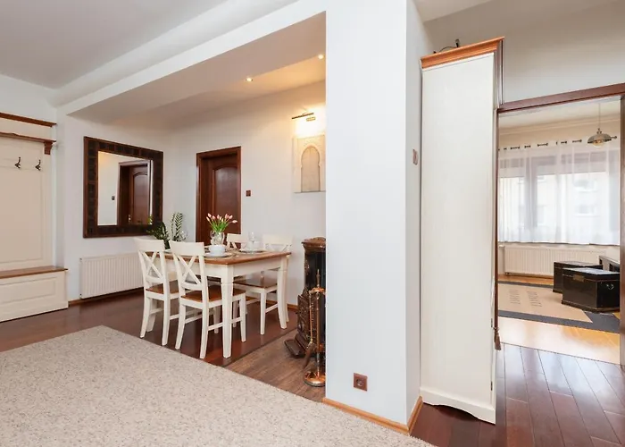 Centrum Wyjatkowy Przy Promenadzie Z Balkonem By Renters *